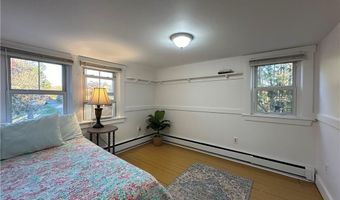 481 Oliphant Ln, Middletown, RI 02842