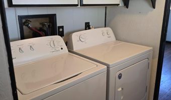 215 Apple Ln, Santa Rosa, CA 95407