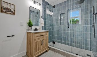 305 34TH Pl NE, Washington, DC 20019