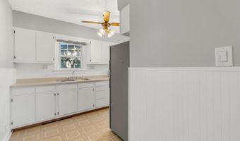 3400 Milton Dr, Alton, IL 62002