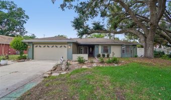 222 LAKEVIEW Dr, Auburndale, FL 33823