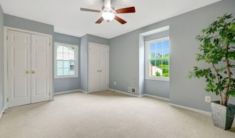 8104 BRIAR CREEK Dr, Annandale, VA 22003