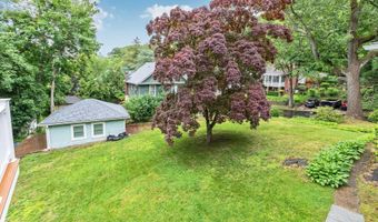 29 Grand Ave, Atlantic Highlands, NJ 07716