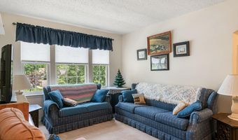 102 Sylvan Lake Blvd, Bayville, NJ 08721