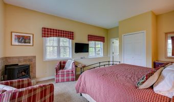 220 Cow Hill Rd, Bartlett, NH 03812