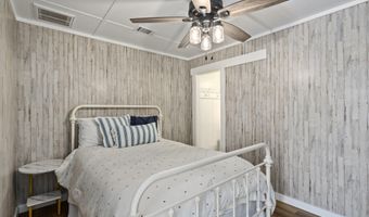 4021 Blue Jay St, Bay St. Louis, MS 39520