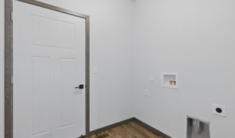 905 Bennington Dr, Box Elder, SD 57719