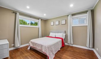 1425 N Wilke Rd, Arlington Heights, IL 60004