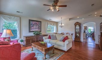 915 WIND RIVER St SE, Albuquerque, NM 87123