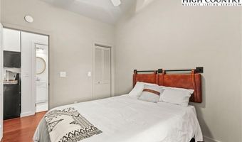 555 Highland Dr, Banner Elk, NC 28604