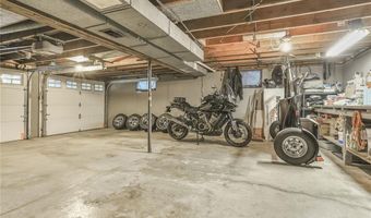 20440 147th St, Basehor, KS 66007