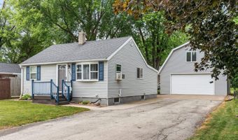 1631 N WILMER St, Appleton, WI 54911
