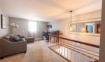 62 Centre Rd, Glocester, RI 02814