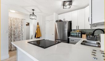 98-450 Koauka Loop 401, Aiea, HI 96701