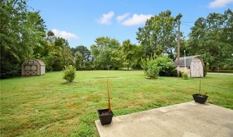 139 Factory Dr, Austin, IN 47102