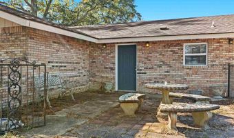 236 Beacon Ln, Atmore, AL 36502