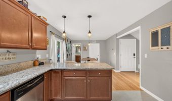 408 SUNSET Ct, Amity, OR 97101