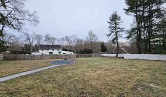 509 Green Hill Rd, Madison, CT 06443