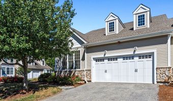 11 Pondside Ln 11, Bolton, MA 01740
