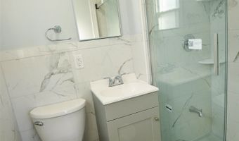 45 E 51ST St, Bayonne, NJ 07002