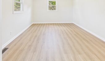 906 Whitmore St, Anderson, IN 46012