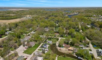 39457 N Forest Ave, Antioch, IL 60002