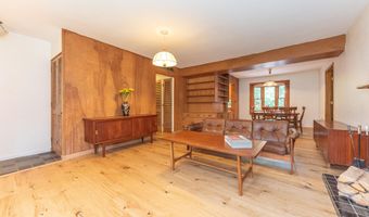 1877 Arlington Blvd, Ann Arbor, MI 48104