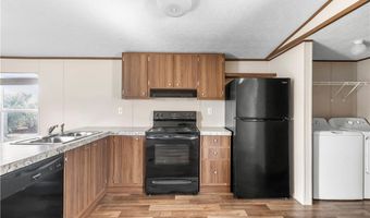 906 Sandy Beach Dr, Bullhead City, AZ 86442