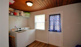 208 FLORIDA Dr, Auburndale, FL 33823