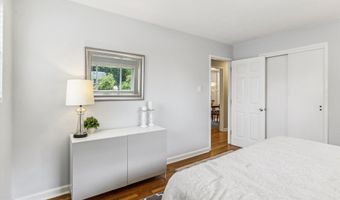 1910 ROCKLAND Ave, Rockville, MD 20851