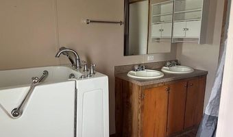 140 Kalinga Dr, Weatherford, TX 76085