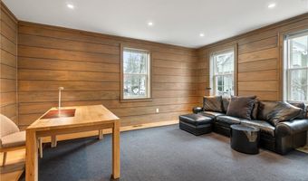24 School St, Newport, RI 02840