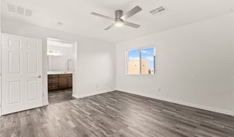 10525 Shiny Skies Dr, Las Vegas, NV 89129