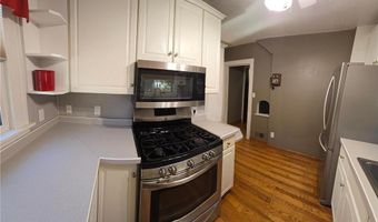 309 5th St SW, Austin, MN 55912