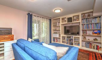 703 S Main St 703, Cheshire, CT 06410