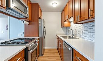 3045 Ala Napuaa Pl 710, Honolulu, HI 96818
