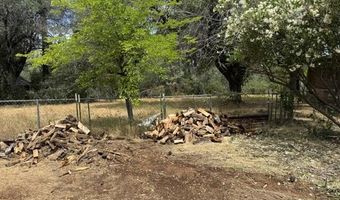 17300 Fuzzy Ln, Anderson, CA 96007