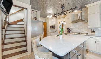 804 S Jackson St, Auburn, IN 46706
