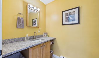 40 Meadow Dr, Bar Harbor, ME 04609