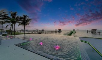 6526 SURFSIDE Blvd, Apollo Beach, FL 33572