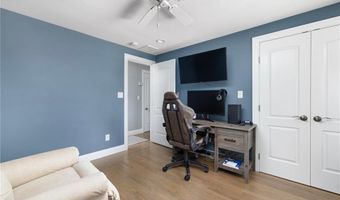26 Leawood Dr, Cranston, RI 02920