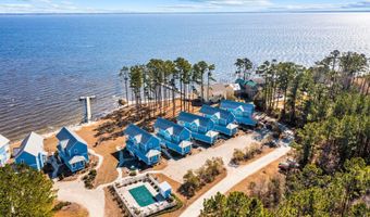 511 Neuse Village Rd # C5, Arapahoe, NC 28510