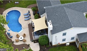 482 CLIFTON Ave, Bayville, NJ 08721