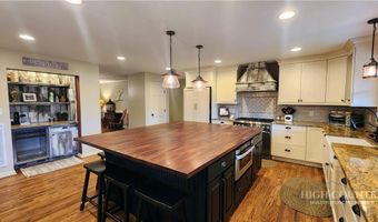 272 Stoneybrook Ln, Banner Elk, NC 28604