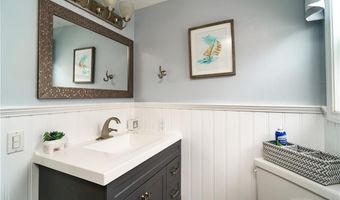 226 Becker Ave, East Providence, RI 02915