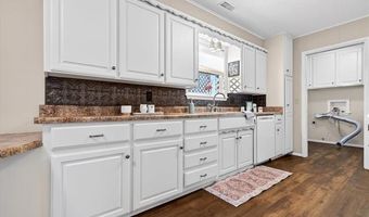 737 Crown Dr, Bartlesville, OK 74006