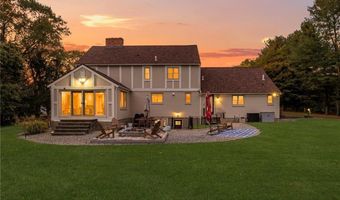 365 W Wrentham Rd, Cumberland, RI 02864
