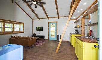 22 Still Hand Ln, Beattyville, KY 41311