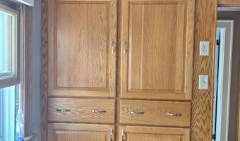 218 Dearborn St, Berne, IN 46711
