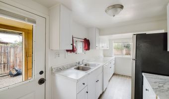 240 S 1st St, Elko, NV 89801